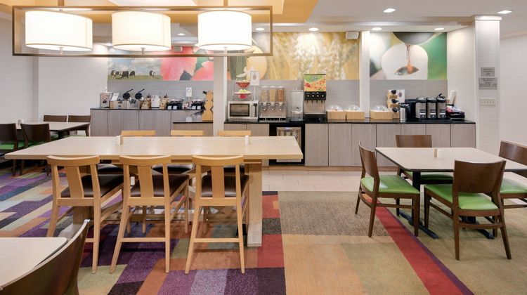 Fairfield Inn by Marriott Restaurant