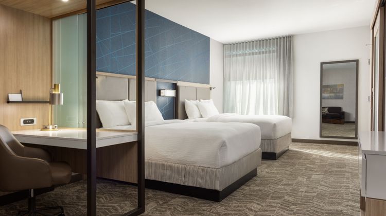 SpringHill Suites Pleasanton Suite