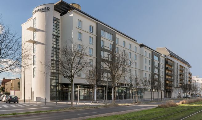 Courtyard Colombes Exterior