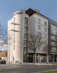 Courtyard Colombes