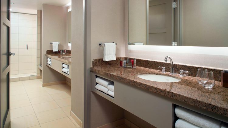 Raleigh Marriott City Center Room
