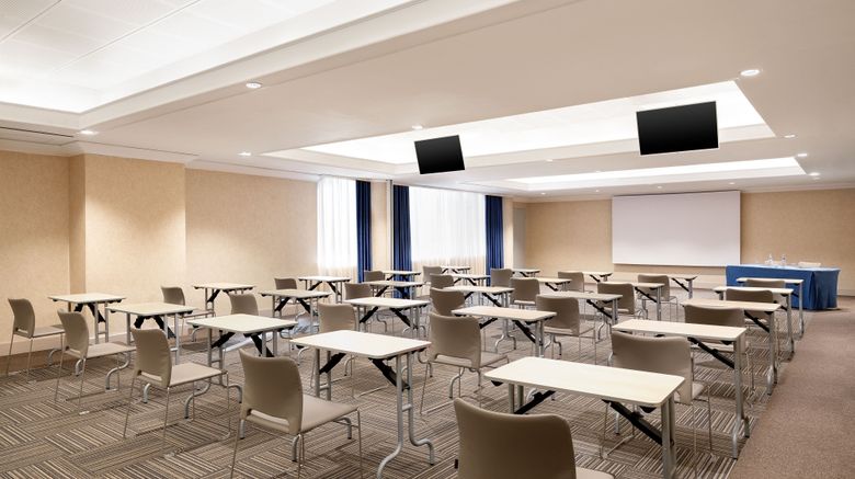 <b>Courtyard by Marriott Rome Central Park Meeting</b>. Images powered by <a href="https://www.leonardoworldwide.com/" title="Leonardo Worldwide" target="_blank">Leonardo</a>.