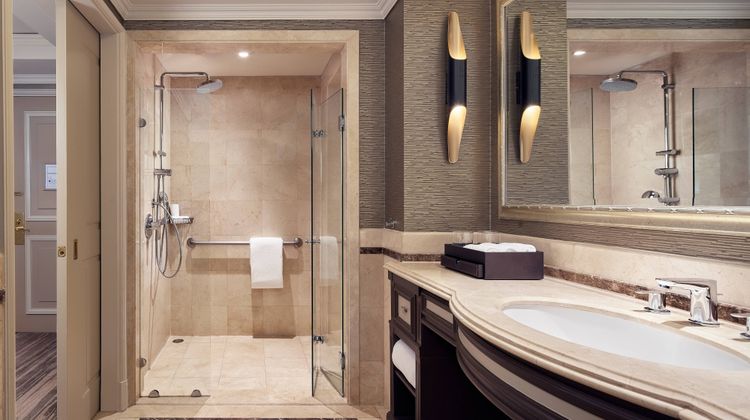 The Ritz-Carlton, Santiago Room