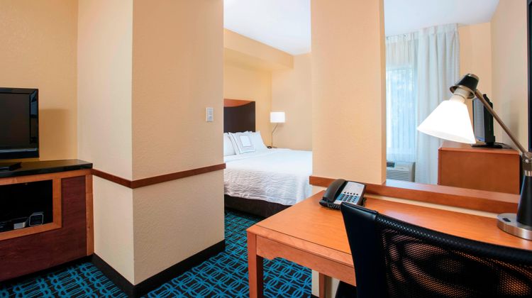 Fairfield Inn & Suites Lakeland Plant Ci Suite