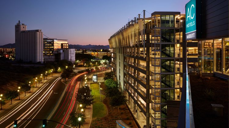 AC Hotel Phoenix Tempe/Downtown Exterior