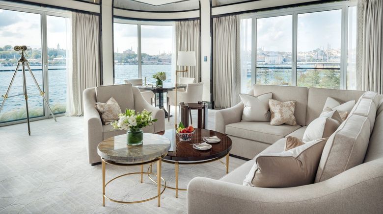 <b>The Peninsula Istanbul Room</b>. Images powered by <a href="https://www.leonardoworldwide.com/" title="Leonardo Worldwide" target="_blank">Leonardo</a>.