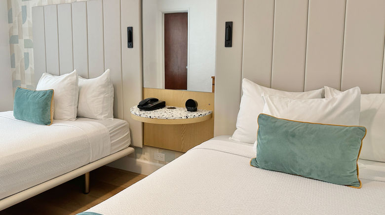 <b>Avalon Hotel Room</b>. Images powered by <a href="https://www.leonardoworldwide.com/" title="Leonardo Worldwide" target="_blank">Leonardo</a>.