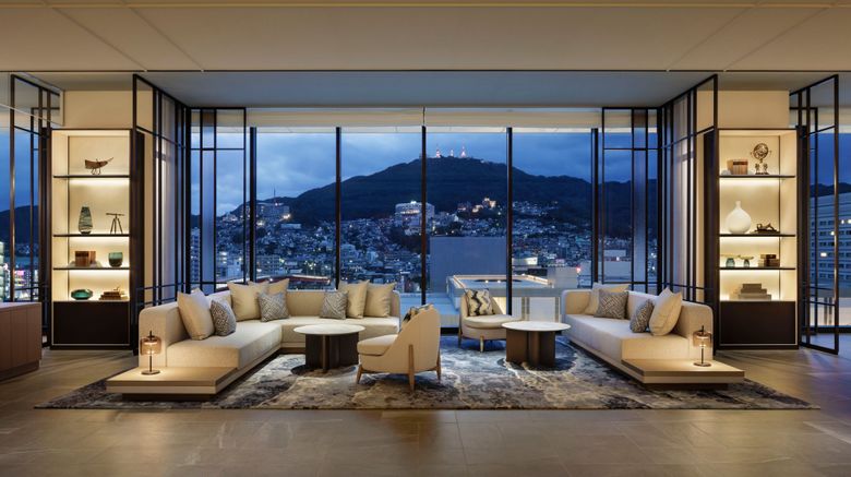 <b>Nagasaki Marriott Hotel Lobby</b>. Images powered by <a href="https://www.leonardoworldwide.com/" title="Leonardo Worldwide" target="_blank">Leonardo</a>.