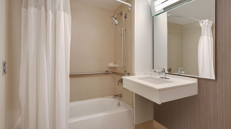 <b>Courtyard Austin-University Area Room</b>. Images powered by <a href="https://www.leonardoworldwide.com/" title="Leonardo Worldwide" target="_blank">Leonardo</a>.