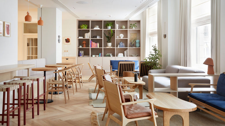 <b>Inhabit Queen's Garden Restaurant</b>. Images powered by <a href="https://www.leonardoworldwide.com/" title="Leonardo Worldwide" target="_blank">Leonardo</a>.