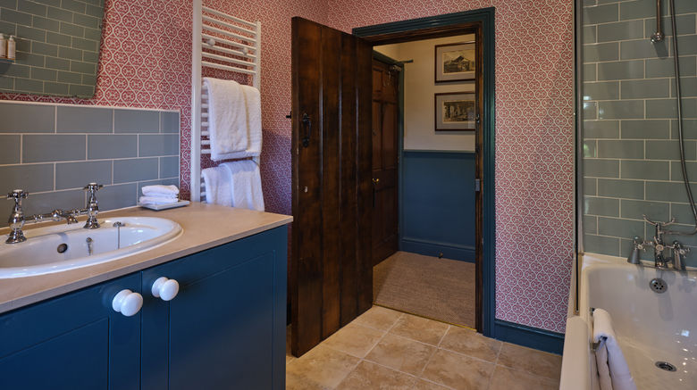 <b>Old Bell Hotel Room</b>. Images powered by <a href="https://www.leonardoworldwide.com/" title="Leonardo Worldwide" target="_blank">Leonardo</a>.