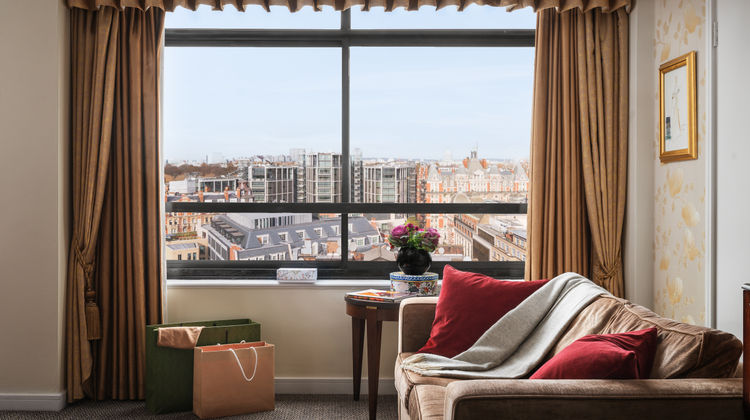 Millennium Hotel London Knightsbridge Suite