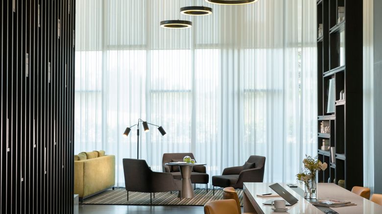 <b>Centro WestSide by Rotana Lobby</b>. Images powered by <a href="https://www.leonardoworldwide.com/" title="Leonardo Worldwide" target="_blank">Leonardo</a>.