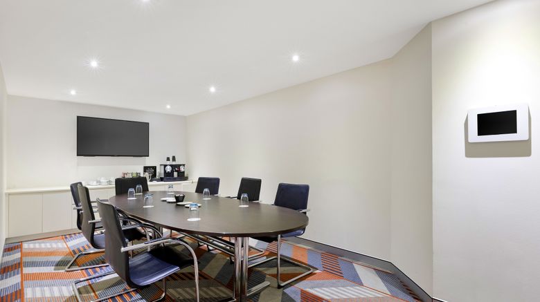 <b>Sydney Central Hotel Meeting</b>. Images powered by <a href="https://www.leonardoworldwide.com/" title="Leonardo Worldwide" target="_blank">Leonardo</a>.