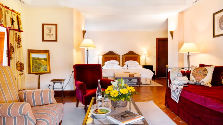 <b>Pousada de Vila Vicosa, Dom Joao IV Suite</b>. Images powered by <a href="https://www.leonardoworldwide.com/" title="Leonardo Worldwide" target="_blank">Leonardo</a>.