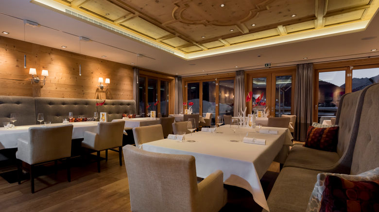 <b>Hotel Tannenhof Restaurant</b>. Images powered by <a href="https://www.leonardoworldwide.com/" title="Leonardo Worldwide" target="_blank">Leonardo</a>.
