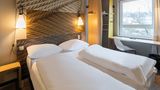 B&B Hotel Wuppertal City Room