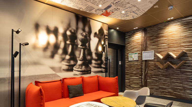 <b>B&B Hotel Wuppertal City Lobby</b>. Images powered by <a href="https://www.leonardoworldwide.com/" title="Leonardo Worldwide" target="_blank">Leonardo</a>.