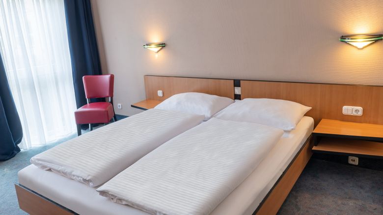 <b>Hotel De Ville Room</b>. Images powered by <a href="https://www.leonardoworldwide.com/" title="Leonardo Worldwide" target="_blank">Leonardo</a>.