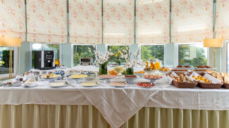 <b>Pousada de Viana do Castelo Restaurant</b>. Images powered by <a href="https://www.leonardoworldwide.com/" title="Leonardo Worldwide" target="_blank">Leonardo</a>.