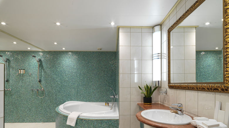 <b>Sunborn Yacht Hotel Room</b>. Images powered by <a href="https://www.leonardoworldwide.com/" title="Leonardo Worldwide" target="_blank">Leonardo</a>.