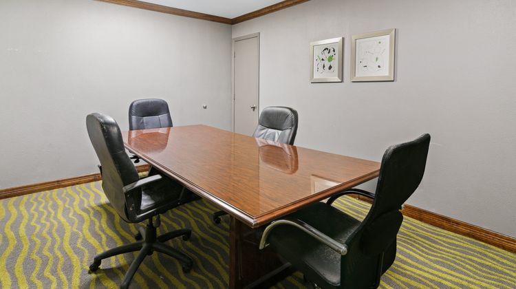Red Roof Suites Irving–DFW Airport South Meeting