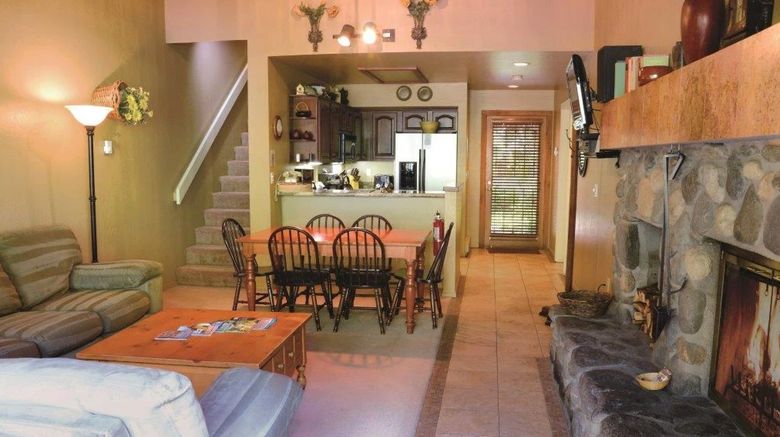 <b>Junipine Resort Room</b>. Images powered by <a href="https://www.leonardoworldwide.com/" title="Leonardo Worldwide" target="_blank">Leonardo</a>.