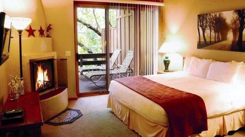 <b>Junipine Resort Room</b>. Images powered by <a href="https://www.leonardoworldwide.com/" title="Leonardo Worldwide" target="_blank">Leonardo</a>.