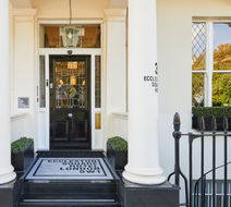 Eccleston Square Hotel Exterior