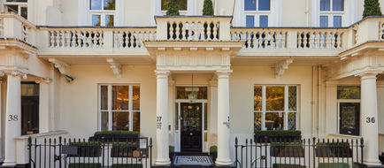 Eccleston Square Hotel Exterior