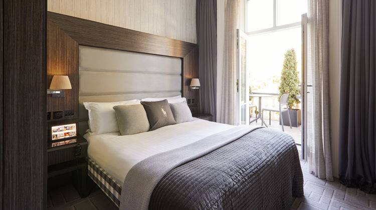 Eccleston Square Hotel Room
