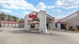 Red Roof Inn & Suites Newport News Exterior