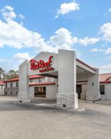 Red Roof Inn & Suites Newport News