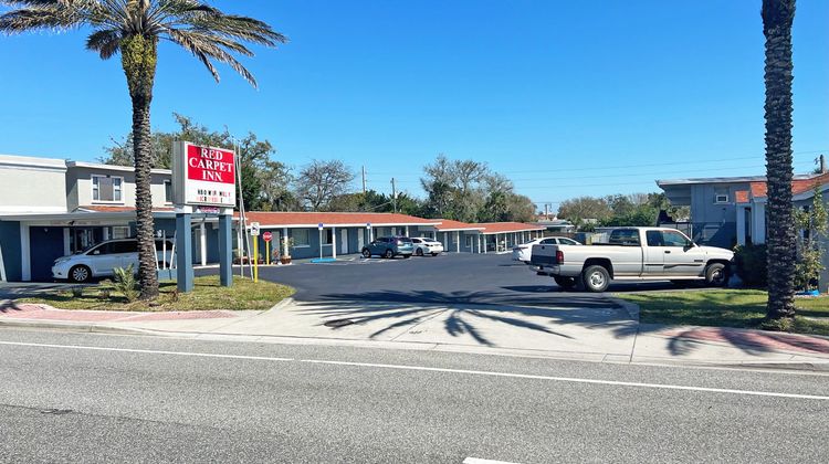 Red Carpet Inn Exterior