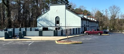 HomeTowne Studios Richmond - W Broad St Exterior