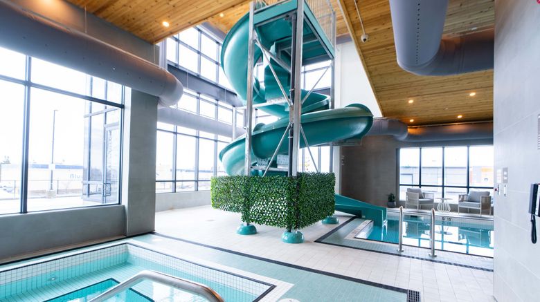 <b>Sandman Signature Hotel & Suites Pool</b>. Images powered by <a href="https://www.leonardoworldwide.com/" title="Leonardo Worldwide" target="_blank">Leonardo</a>.
