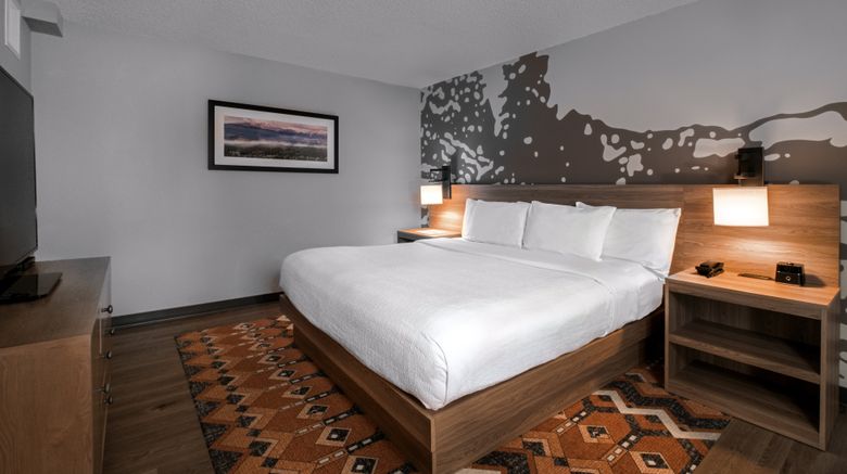 <b>Holiday Inn Estes Park Room</b>. Images powered by <a href="https://www.leonardoworldwide.com/" title="Leonardo Worldwide" target="_blank">Leonardo</a>.