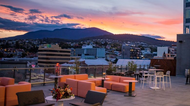 <b>Crowne Plaza Hobart Meeting</b>. Images powered by <a href="https://www.leonardoworldwide.com/" title="Leonardo Worldwide" target="_blank">Leonardo</a>.