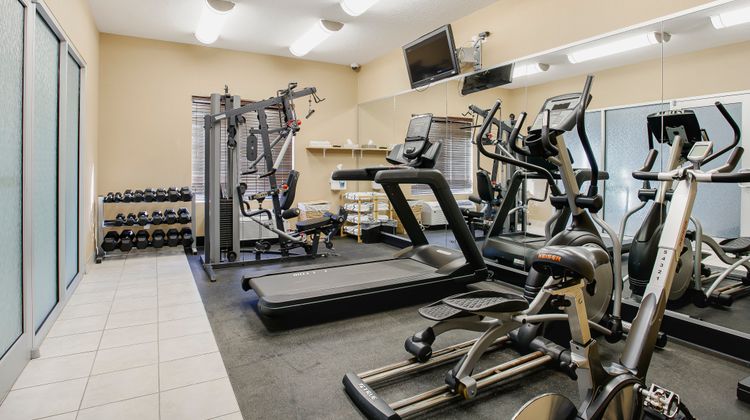 Holiday Inn Express Slave Lake Health Club