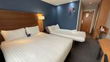Holiday Inn Express Nuneaton Room