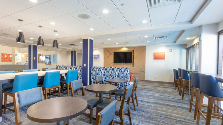 <b>Holiday Inn Express & Suites Airport Restaurant</b>. Images powered by <a href="https://www.leonardoworldwide.com/" title="Leonardo Worldwide" target="_blank">Leonardo</a>.