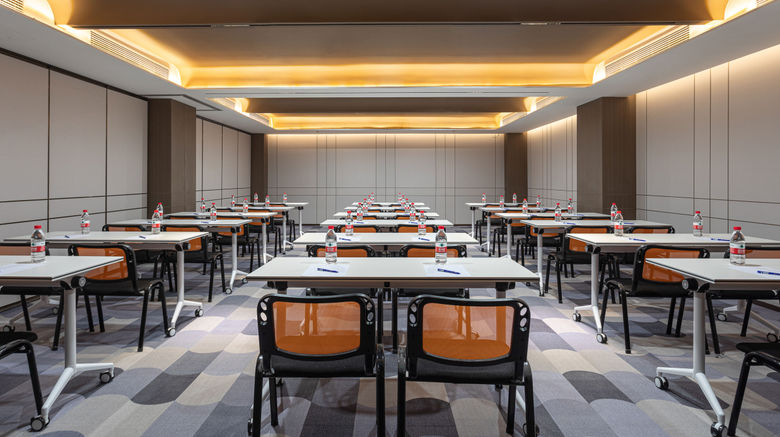 <b>Holiday Inn Express Shanghai Gumei Meeting</b>. Images powered by <a href="https://www.leonardoworldwide.com/" title="Leonardo Worldwide" target="_blank">Leonardo</a>.
