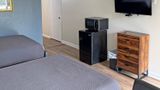Red Carpet Inn Room