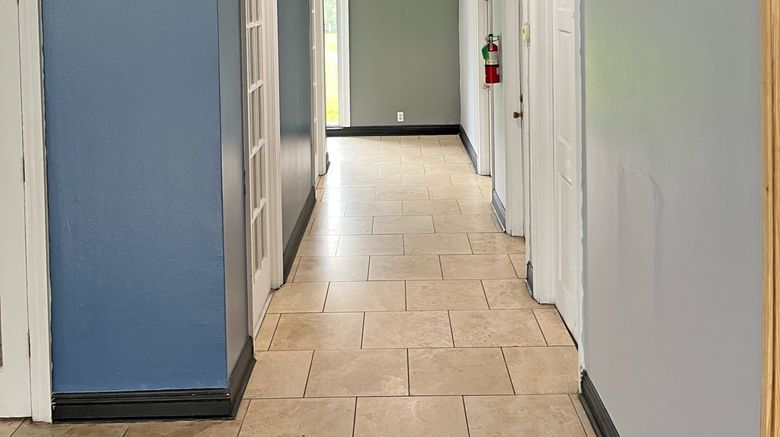 <b>Red Carpet Inn Lobby</b>. Images powered by <a href="https://www.leonardoworldwide.com/" title="Leonardo Worldwide" target="_blank">Leonardo</a>.