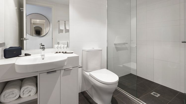 Quest St Kilda Road Room