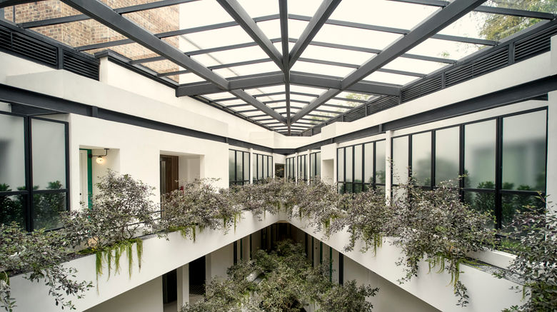 <b>Kimpton Virgilio Lobby</b>. Images powered by <a href="https://www.leonardoworldwide.com/" title="Leonardo Worldwide" target="_blank">Leonardo</a>.
