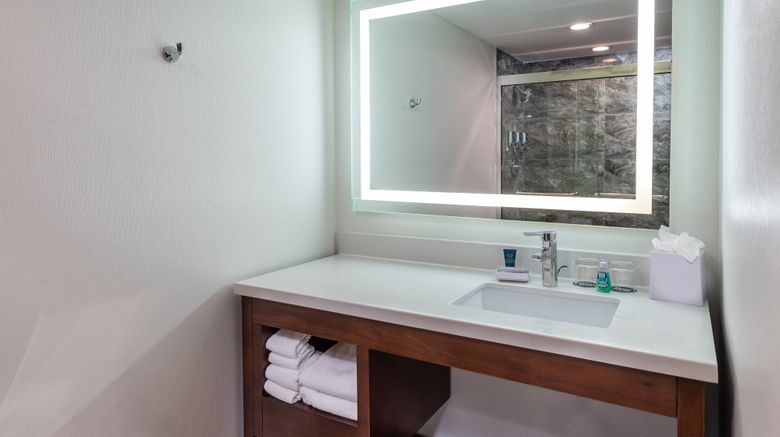 <b>Four Points by Sheraton Atlanta Arpt W Room</b>. Images powered by <a href="https://www.leonardoworldwide.com/" title="Leonardo Worldwide" target="_blank">Leonardo</a>.