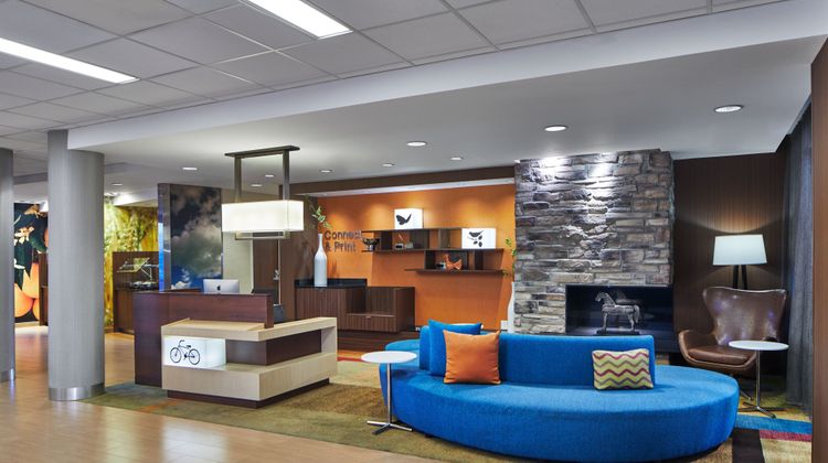 Fairfield Inn/Stes Atlanta Lithia Spring Lobby