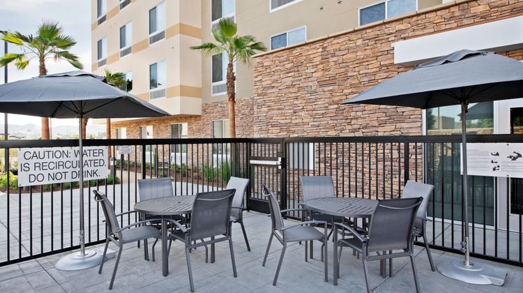 Fairfield Inn & Suites Chino Exterior