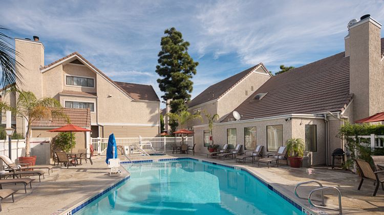 Residence Inn Ontario Airport Pool